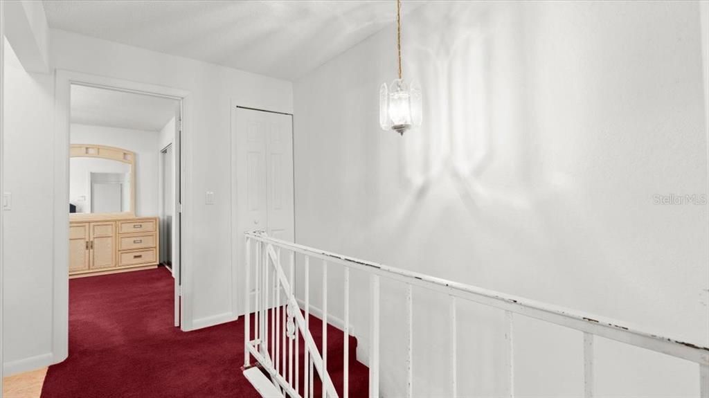 For Sale: $239,999 (2 beds, 2 baths, 1364 Square Feet)