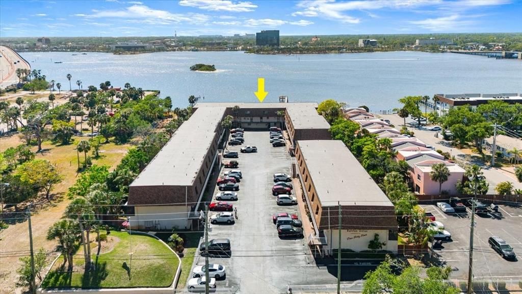 For Sale: $239,999 (2 beds, 2 baths, 1364 Square Feet)