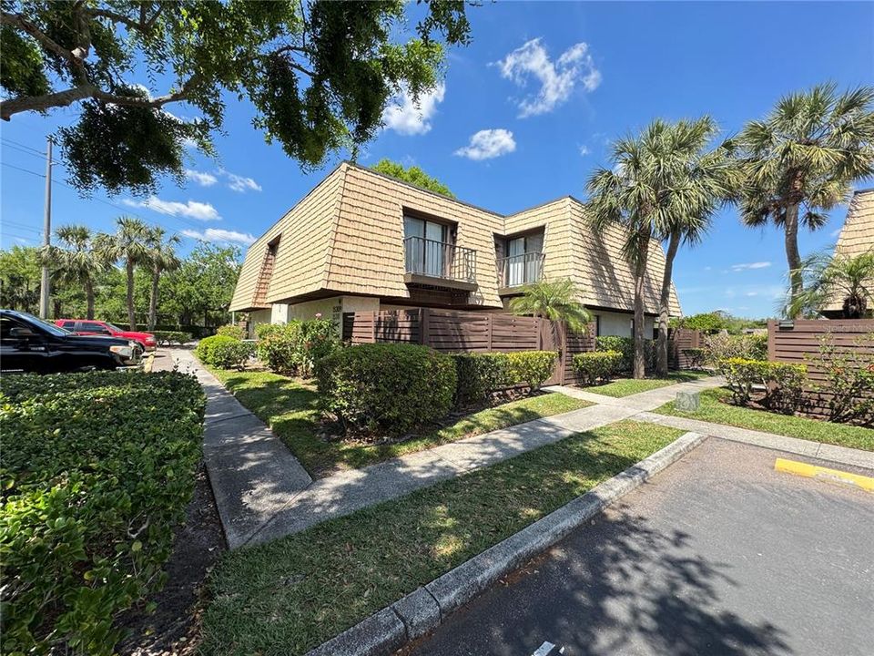 Recently Rented: $2,300 (3 beds, 2 baths, 1478 Square Feet)