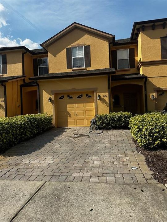 Recently Rented: $1,850 (3 beds, 2 baths, 1203 Square Feet)