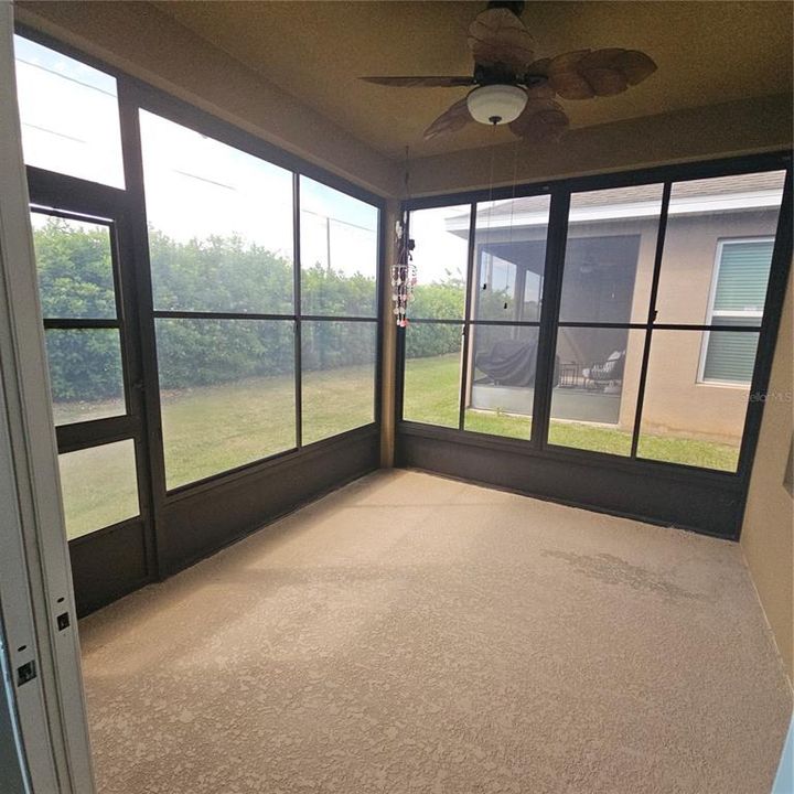 For Sale: $399,000 (3 beds, 3 baths, 2369 Square Feet)