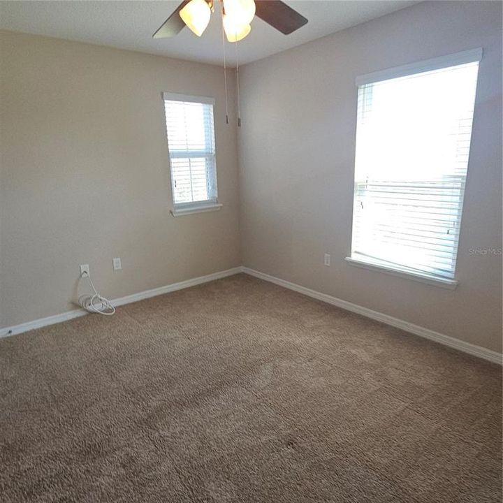 For Sale: $399,000 (3 beds, 3 baths, 2369 Square Feet)