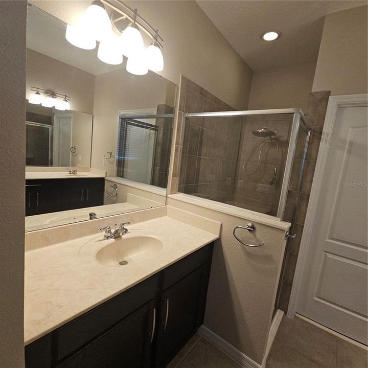 For Sale: $399,000 (3 beds, 3 baths, 2369 Square Feet)