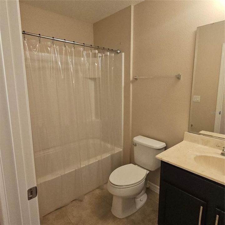 For Sale: $399,000 (3 beds, 3 baths, 2369 Square Feet)