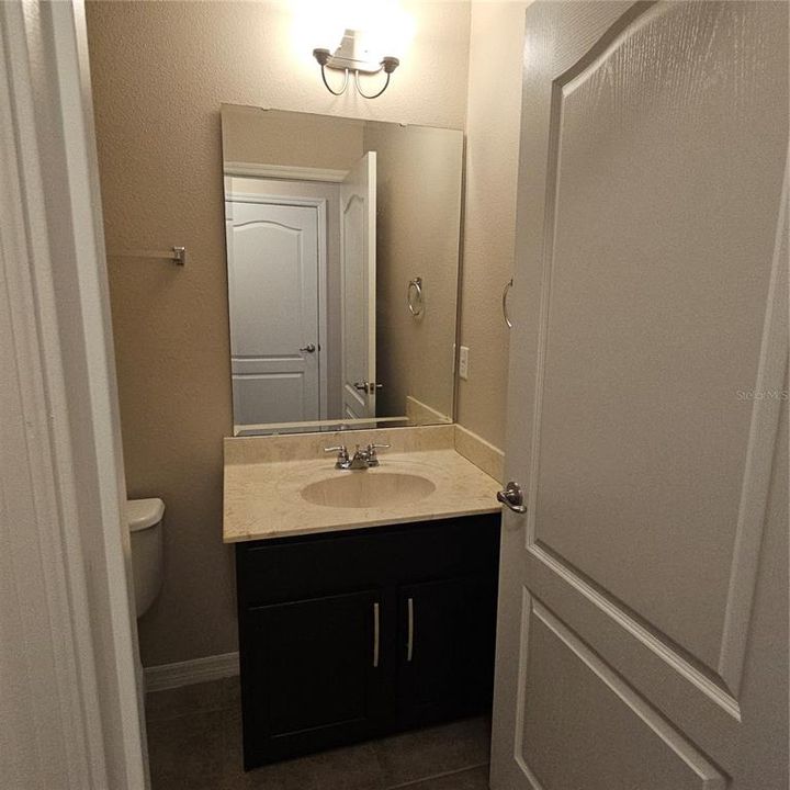 For Sale: $399,000 (3 beds, 3 baths, 2369 Square Feet)