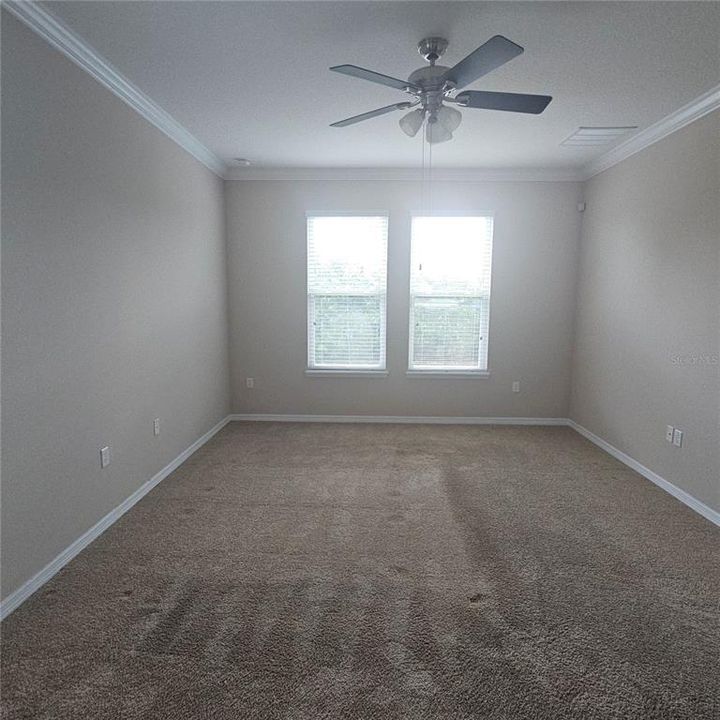 For Sale: $399,000 (3 beds, 3 baths, 2369 Square Feet)