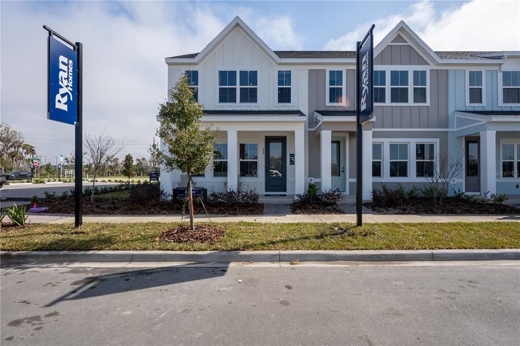 Recently Sold: $335,650 (3 beds, 2 baths, 1687 Square Feet)