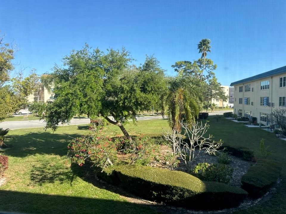 最近售出: $65,000 (2 贝兹, 1 浴室, 1140 平方英尺)