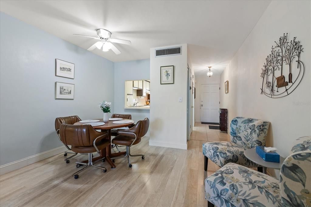 For Sale: $83,888 (1 beds, 1 baths, 655 Square Feet)