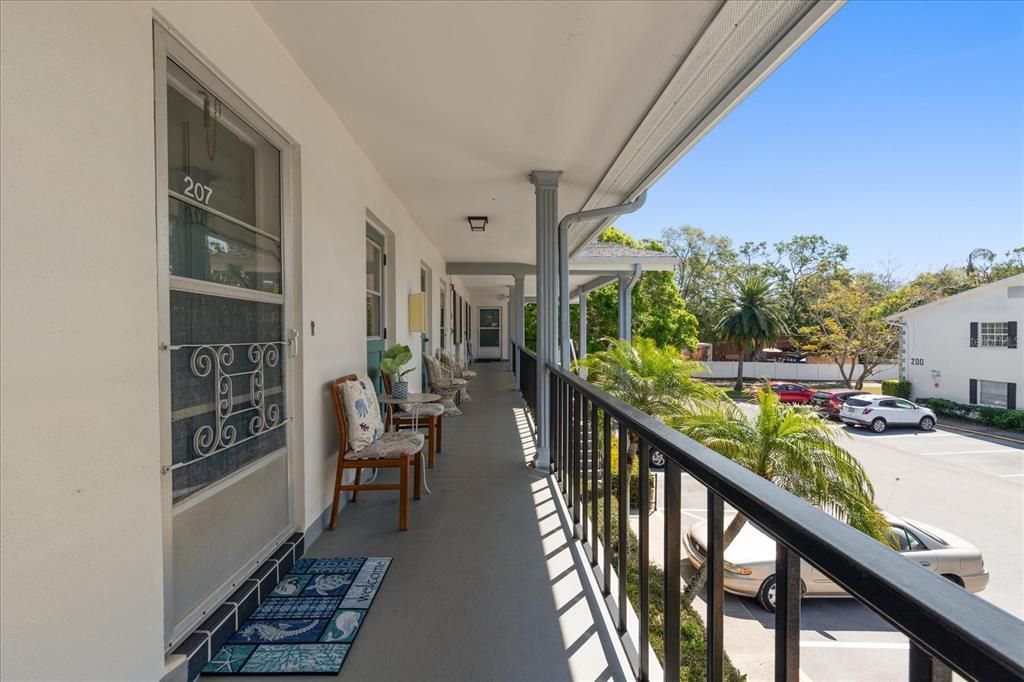 For Sale: $83,888 (1 beds, 1 baths, 655 Square Feet)