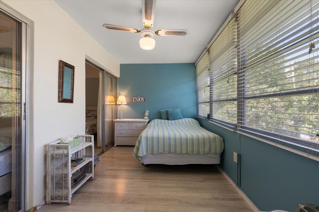 For Sale: $83,888 (1 beds, 1 baths, 655 Square Feet)