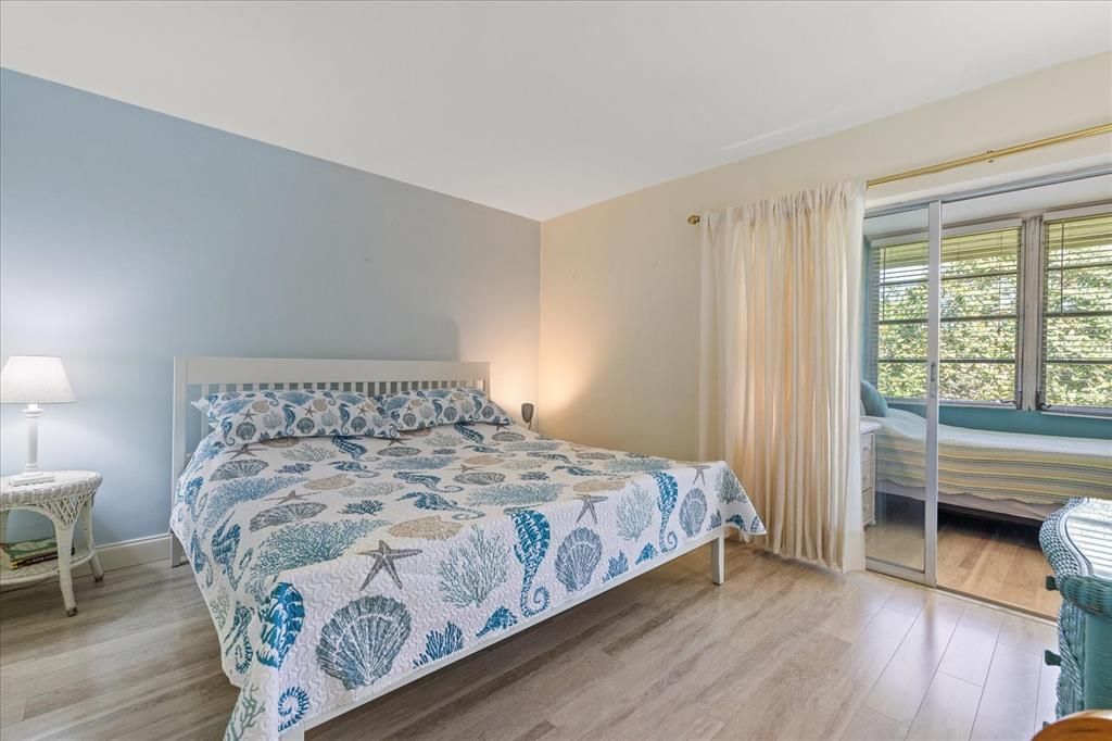 For Sale: $83,888 (1 beds, 1 baths, 655 Square Feet)