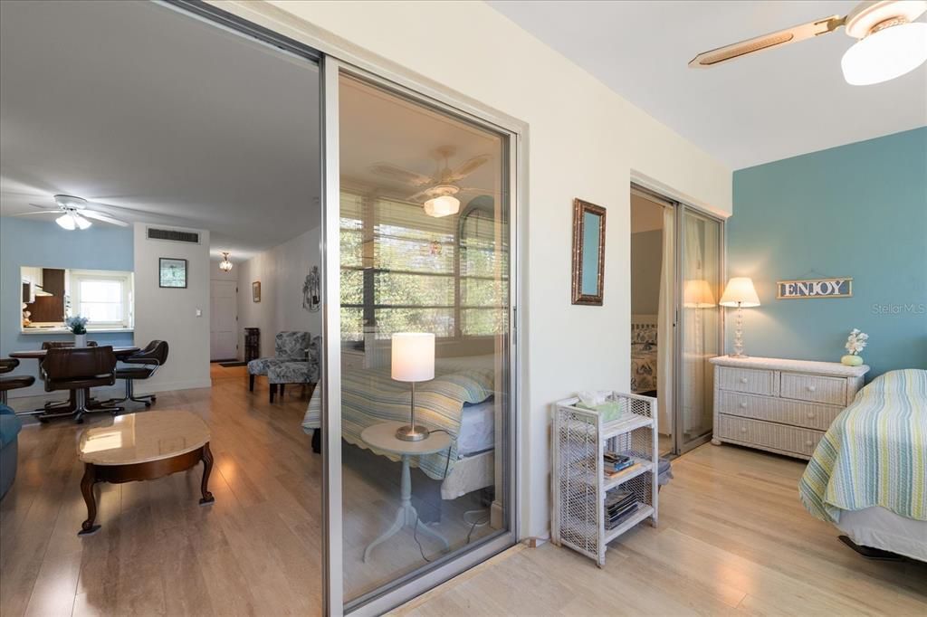 For Sale: $83,888 (1 beds, 1 baths, 655 Square Feet)