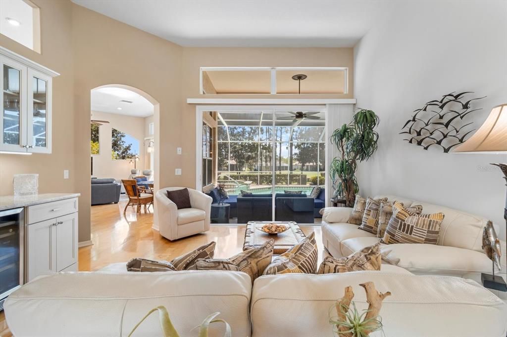 Недавно продано: $748,900 (4 спален, 3 ванн, 2885 Квадратных фут)