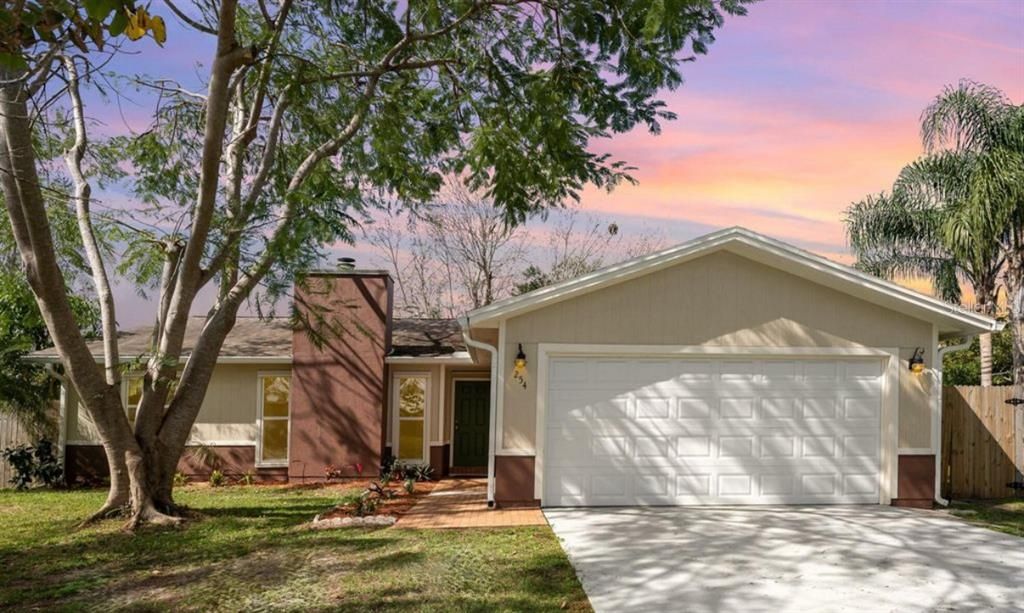 Недавно продано: $280,000 (3 спален, 2 ванн, 1454 Квадратных фут)