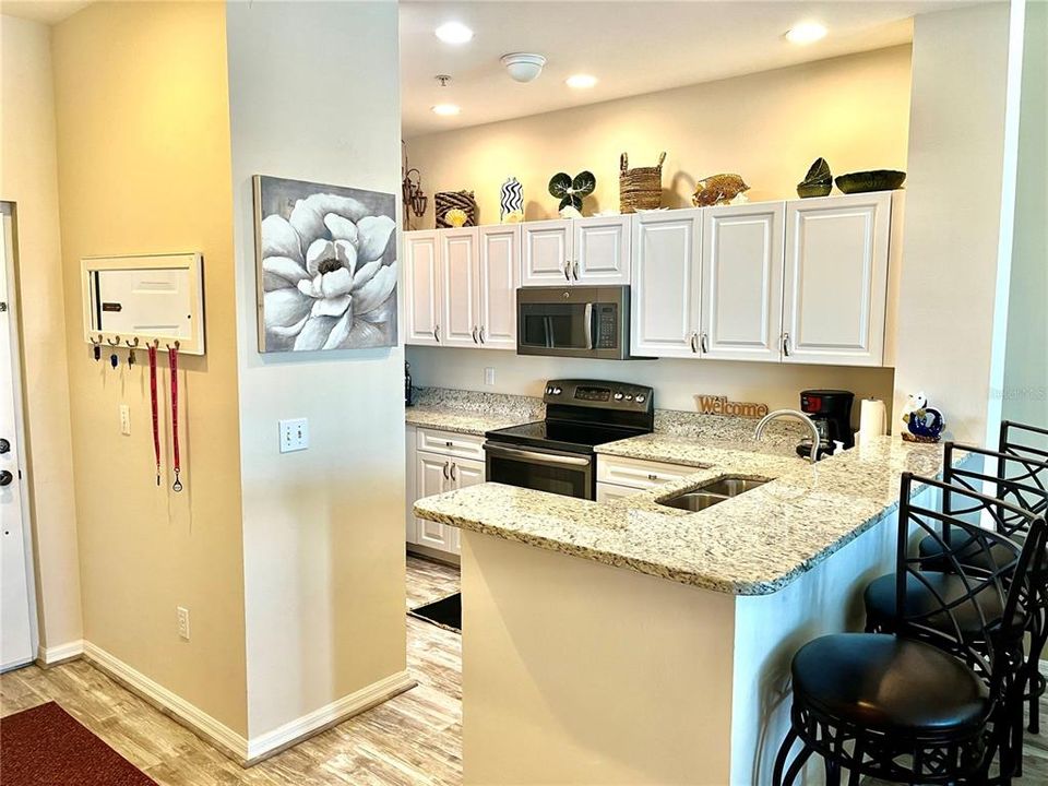 For Rent: $4,800 (2 beds, 2 baths, 1155 Square Feet)