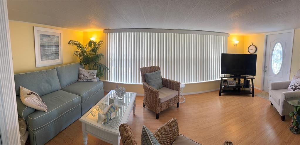 На продажу: $135,000 (2 спален, 1 ванн, 672 Квадратных фут)