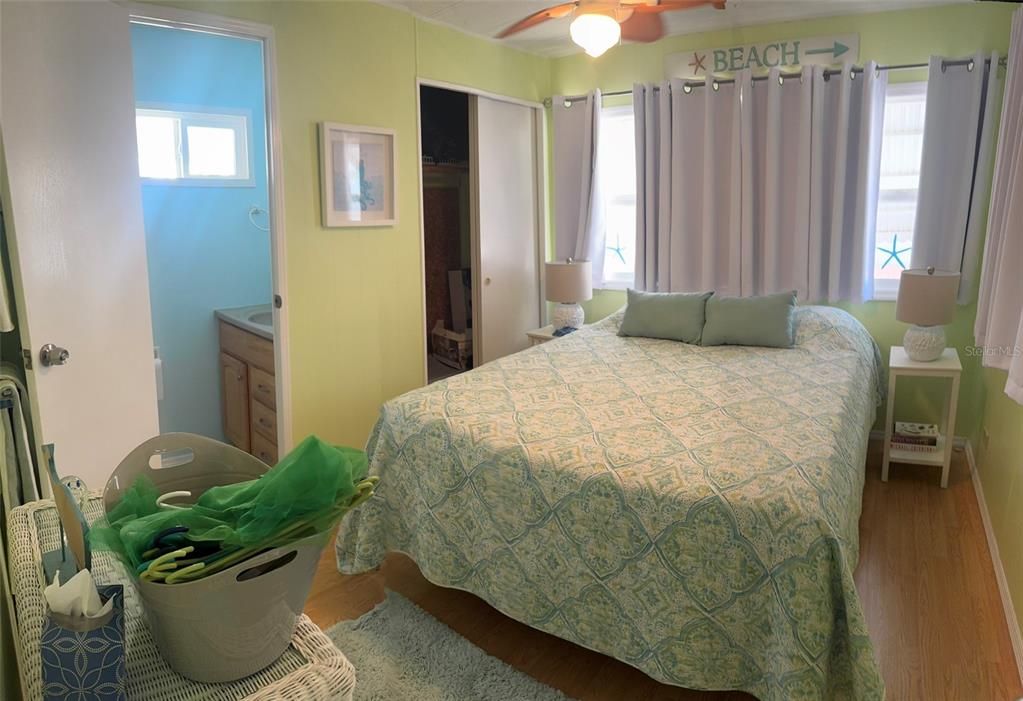 На продажу: $135,000 (2 спален, 1 ванн, 672 Квадратных фут)