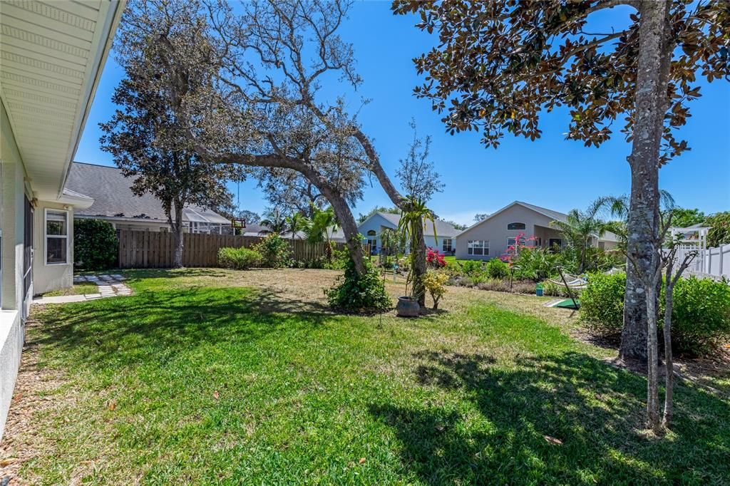 待售: $419,900 (4 贝兹, 2 浴室, 2247 平方英尺)