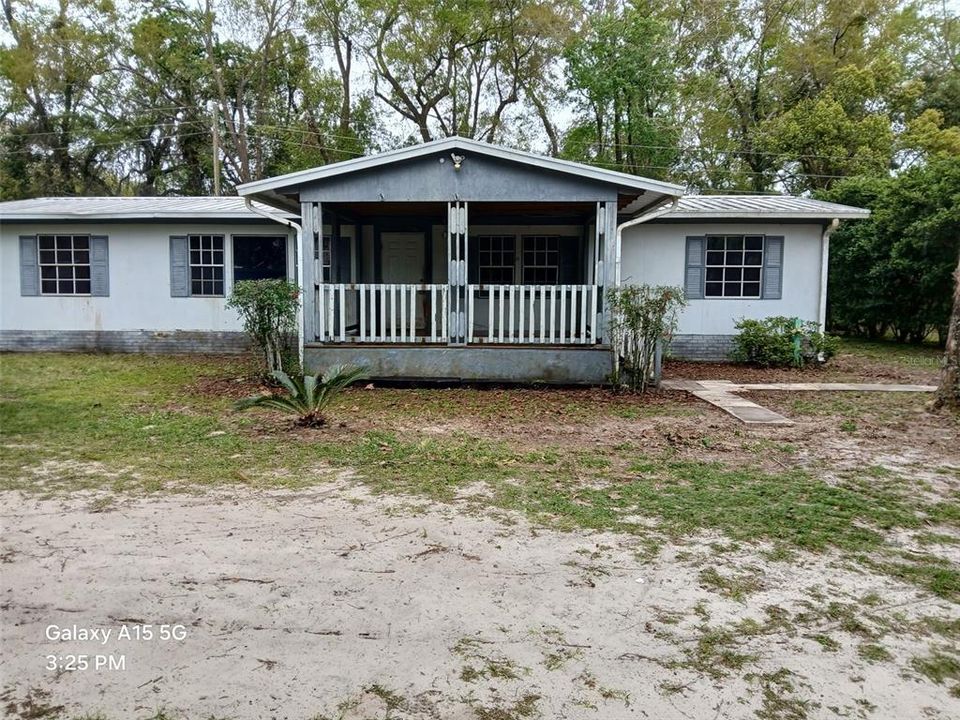 Recently Sold: $69,900 (3 beds, 2 baths, 1440 Square Feet)