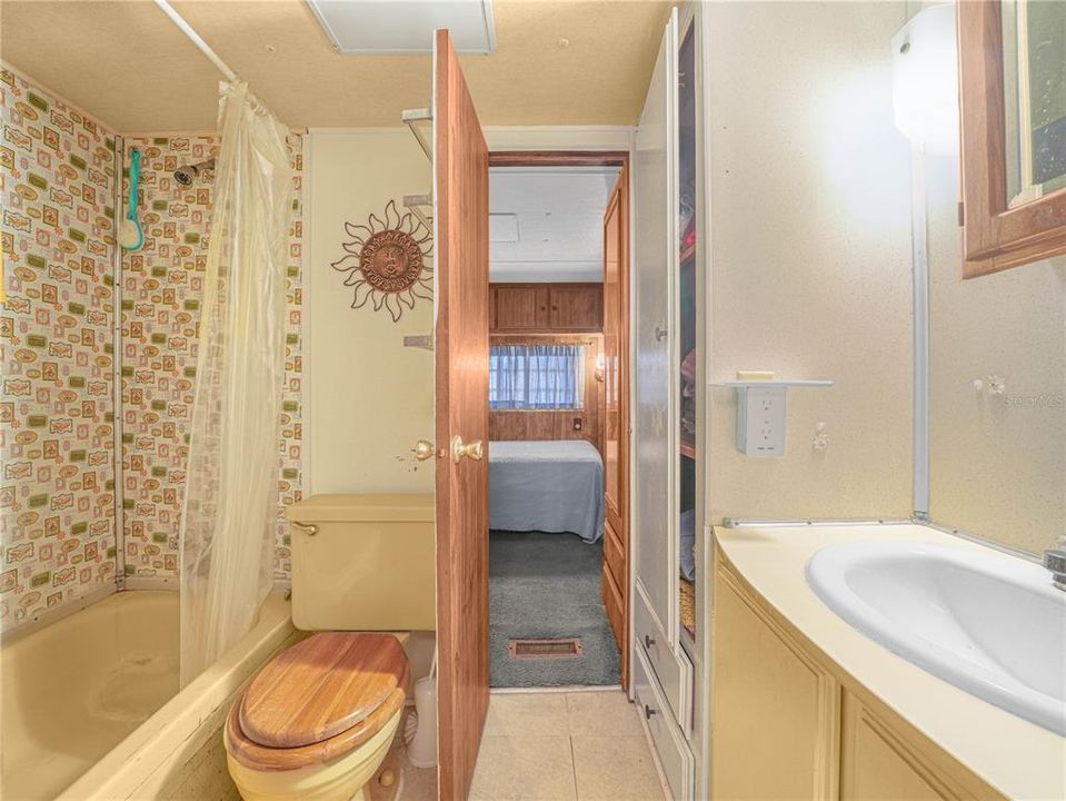 待售: $65,000 (2 贝兹, 1 浴室, 620 平方英尺)