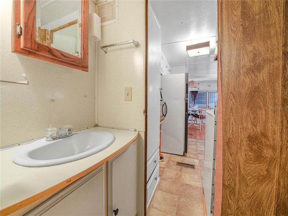 待售: $65,000 (2 贝兹, 1 浴室, 620 平方英尺)