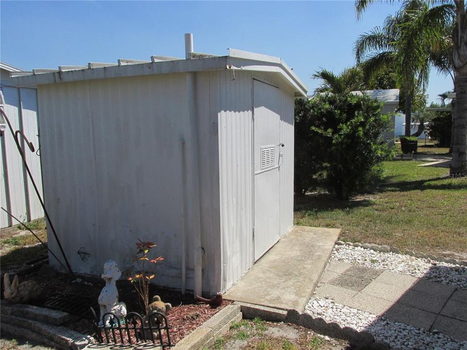 待售: $65,000 (2 贝兹, 1 浴室, 620 平方英尺)