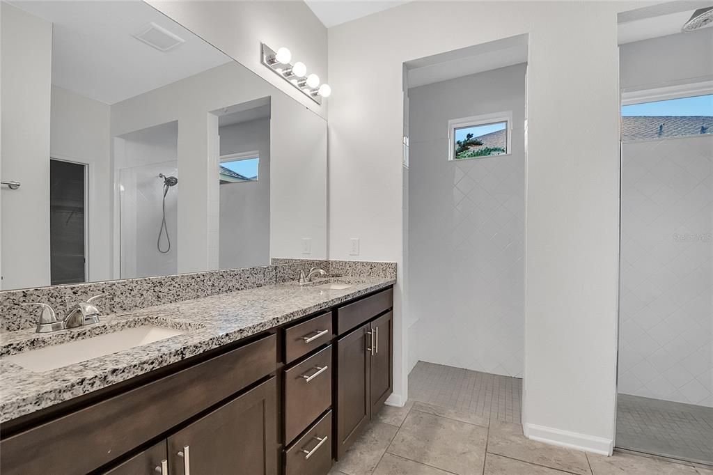 Active With Contract: $539,900 (4 beds, 3 baths, 2865 Square Feet)