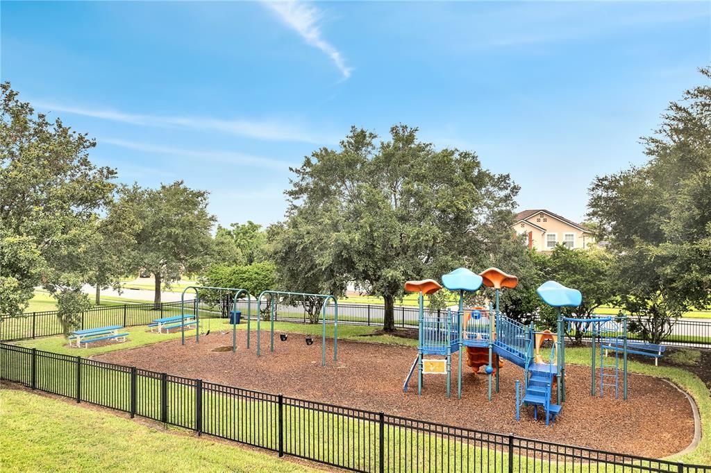 Active With Contract: $539,900 (4 beds, 3 baths, 2865 Square Feet)