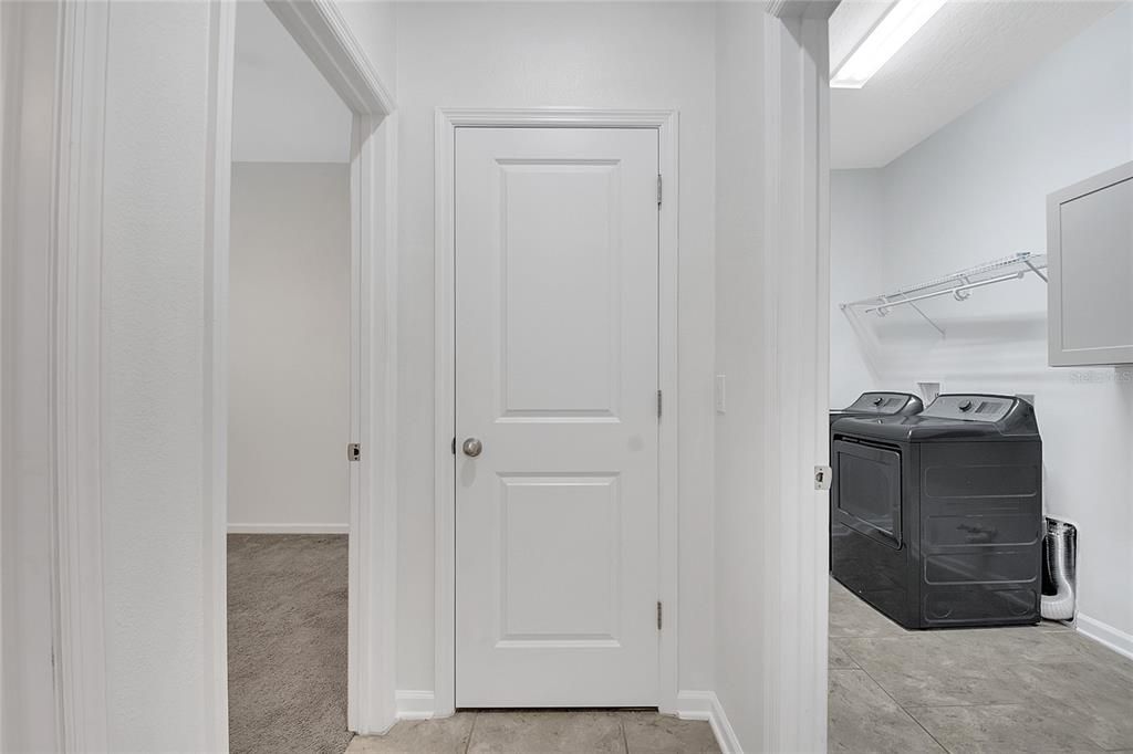 Active With Contract: $539,900 (4 beds, 3 baths, 2865 Square Feet)