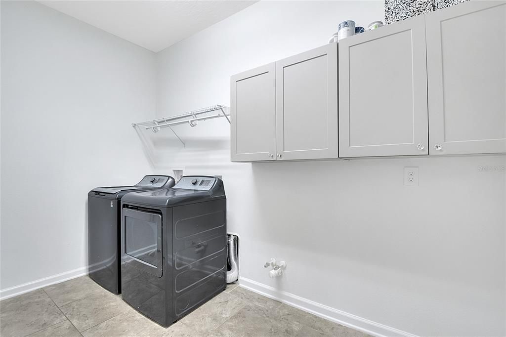 Active With Contract: $539,900 (4 beds, 3 baths, 2865 Square Feet)