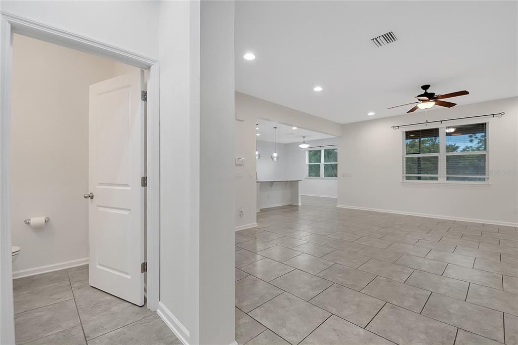 Active With Contract: $539,900 (4 beds, 3 baths, 2865 Square Feet)