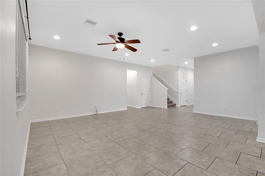 Active With Contract: $539,900 (4 beds, 3 baths, 2865 Square Feet)