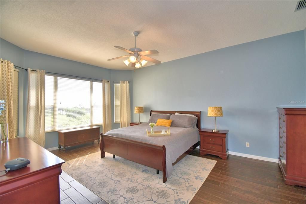 待售: $750,000 (5 贝兹, 3 浴室, 3161 平方英尺)