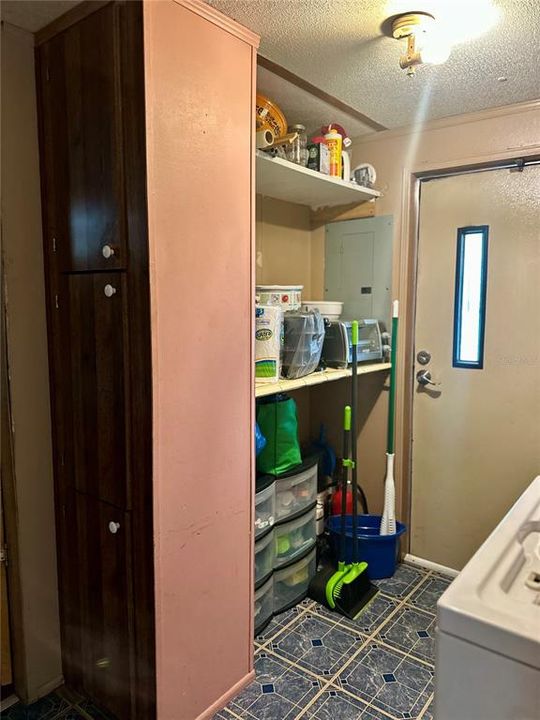 En Venta: $219,000 (6 camas, 4 baños, 2471 Pies cuadrados)