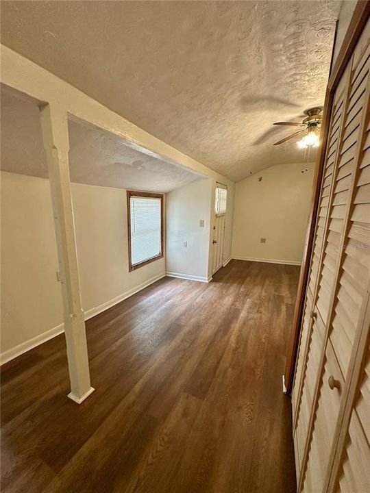 En Venta: $219,000 (6 camas, 4 baños, 2471 Pies cuadrados)