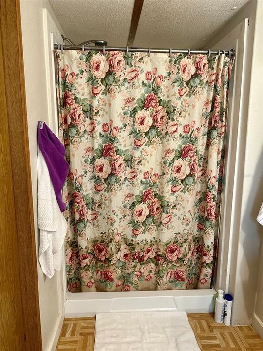 En Venta: $219,000 (6 camas, 4 baños, 2471 Pies cuadrados)