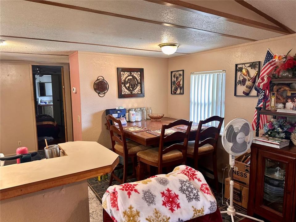 En Venta: $219,000 (6 camas, 4 baños, 2471 Pies cuadrados)