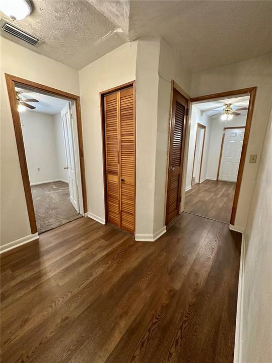 En Venta: $219,000 (6 camas, 4 baños, 2471 Pies cuadrados)