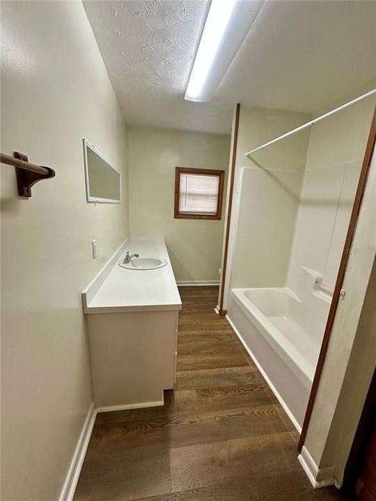 En Venta: $219,000 (6 camas, 4 baños, 2471 Pies cuadrados)