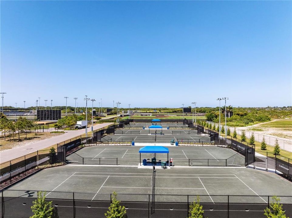 出租: $7,000 (4 贝兹, 3 浴室, 2719 平方英尺)