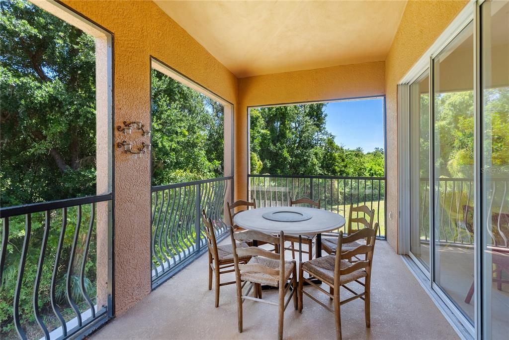 出租: $7,000 (4 贝兹, 3 浴室, 2719 平方英尺)