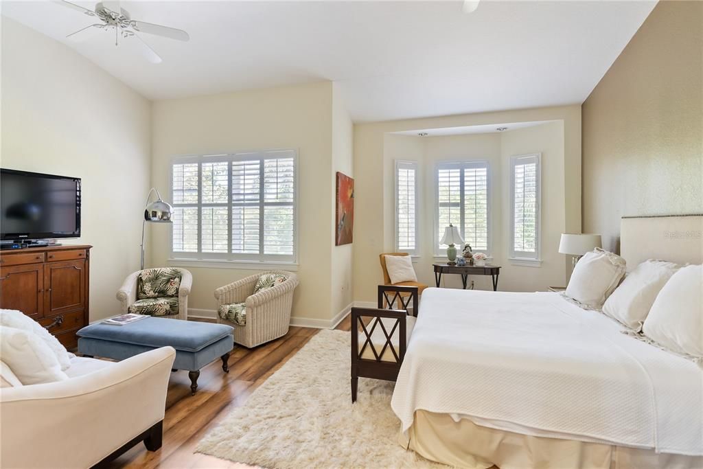 出租: $7,000 (4 贝兹, 3 浴室, 2719 平方英尺)