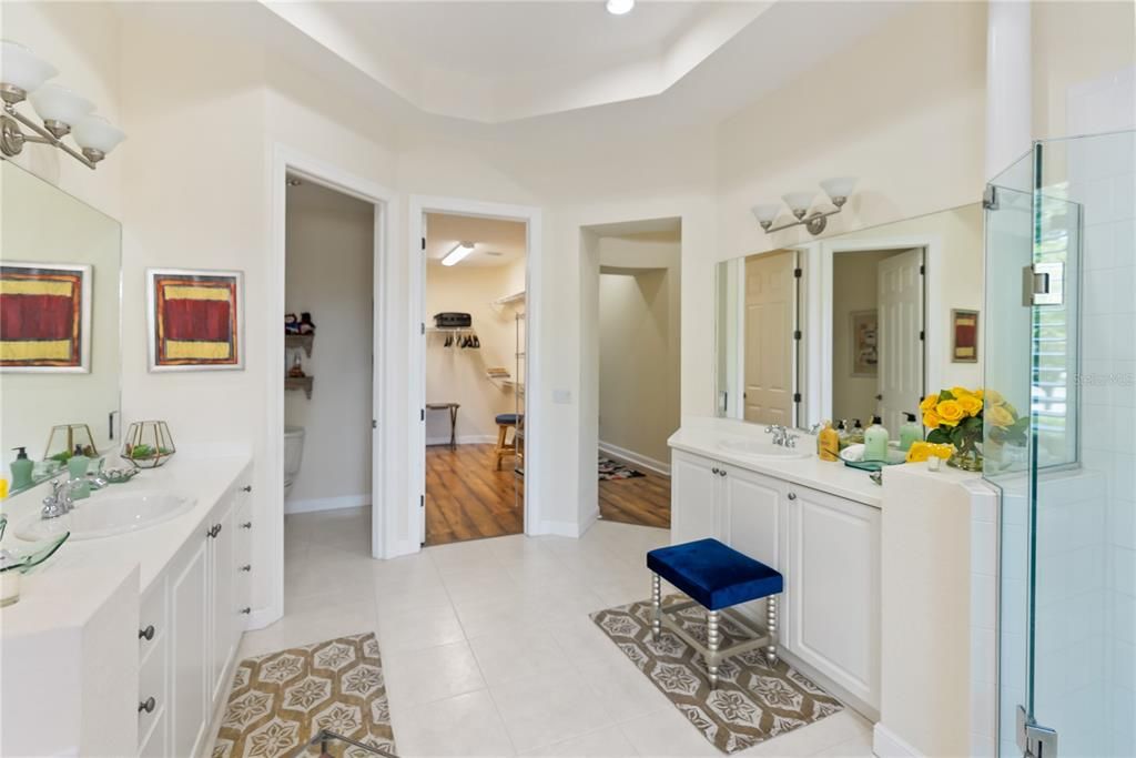 出租: $7,000 (4 贝兹, 3 浴室, 2719 平方英尺)