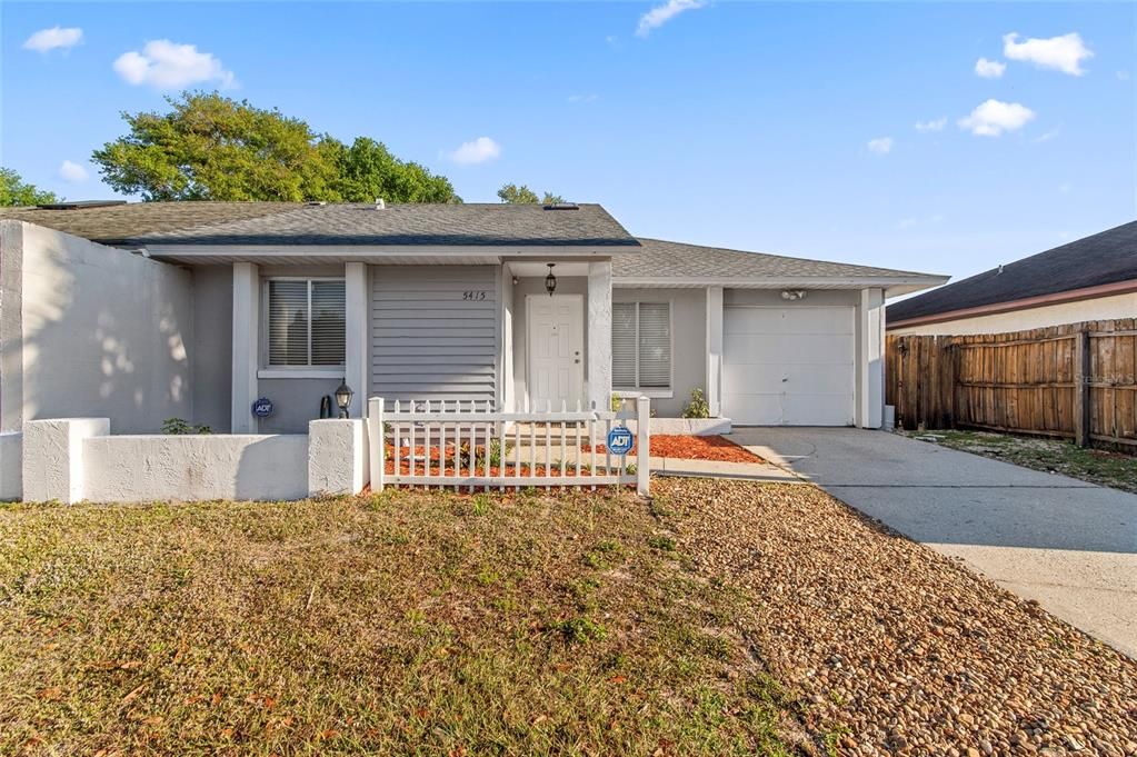 Recently Rented: $1,900 (2 beds, 2 baths, 1024 Square Feet)