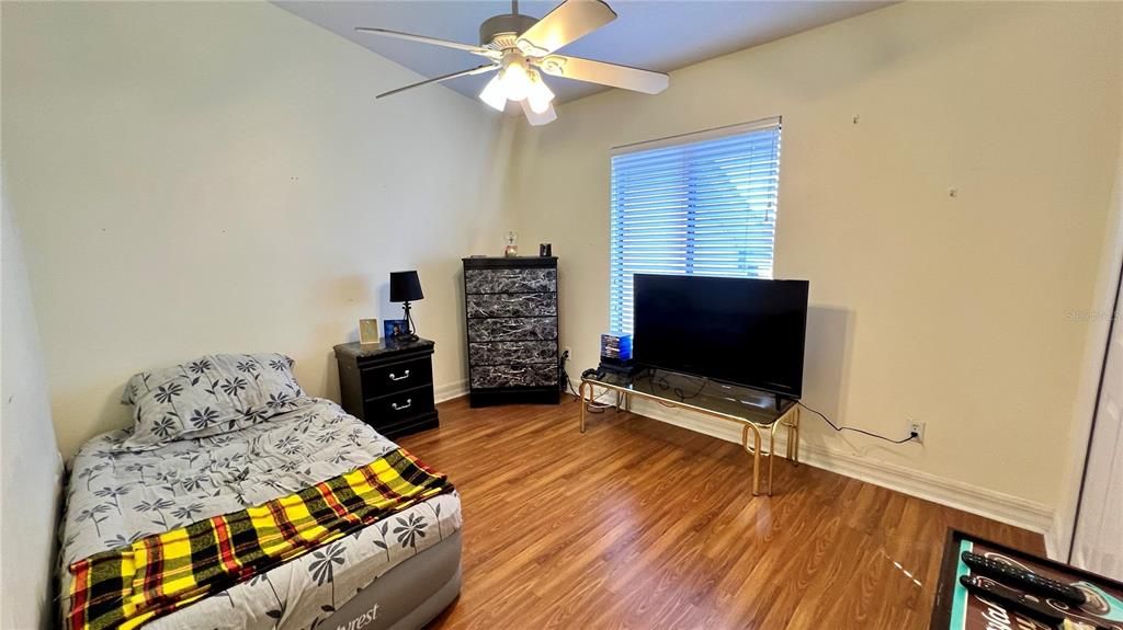 For Sale: $190,000 (2 beds, 2 baths, 1192 Square Feet)