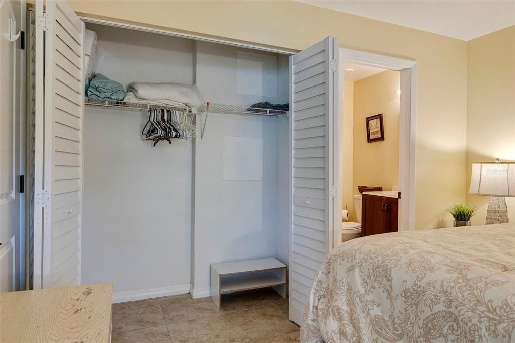 Active With Contract: $2,850 (3 beds, 2 baths, 1200 Square Feet)