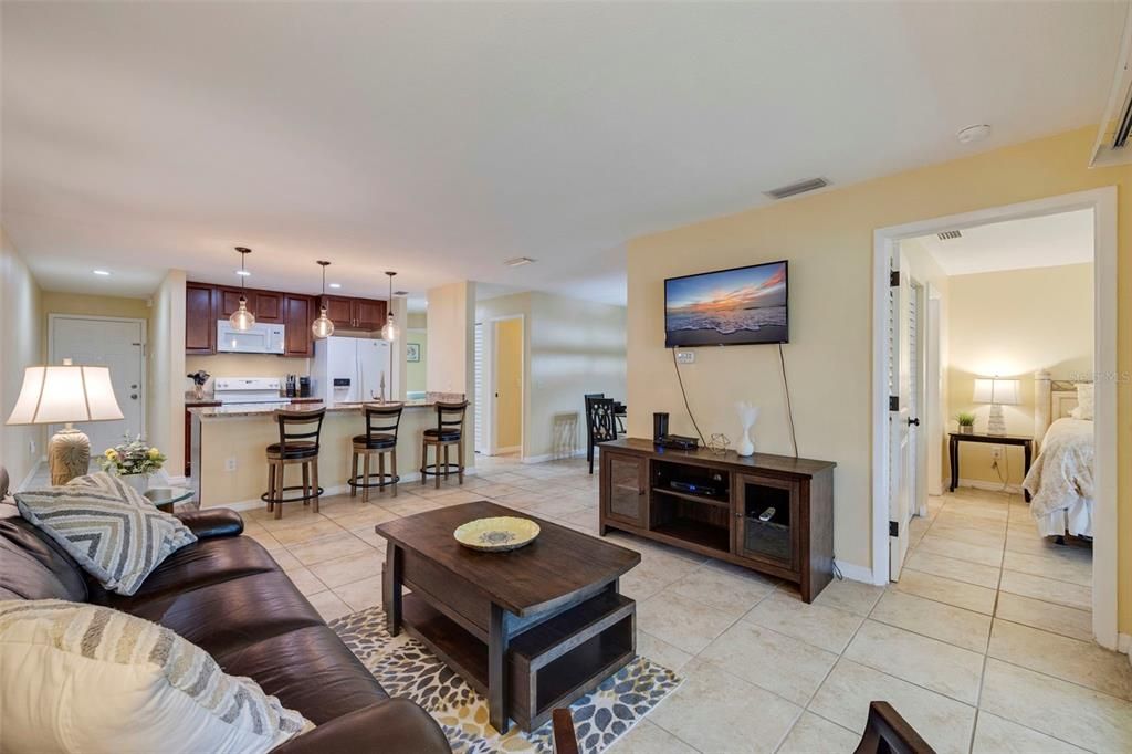 Active With Contract: $2,850 (3 beds, 2 baths, 1200 Square Feet)