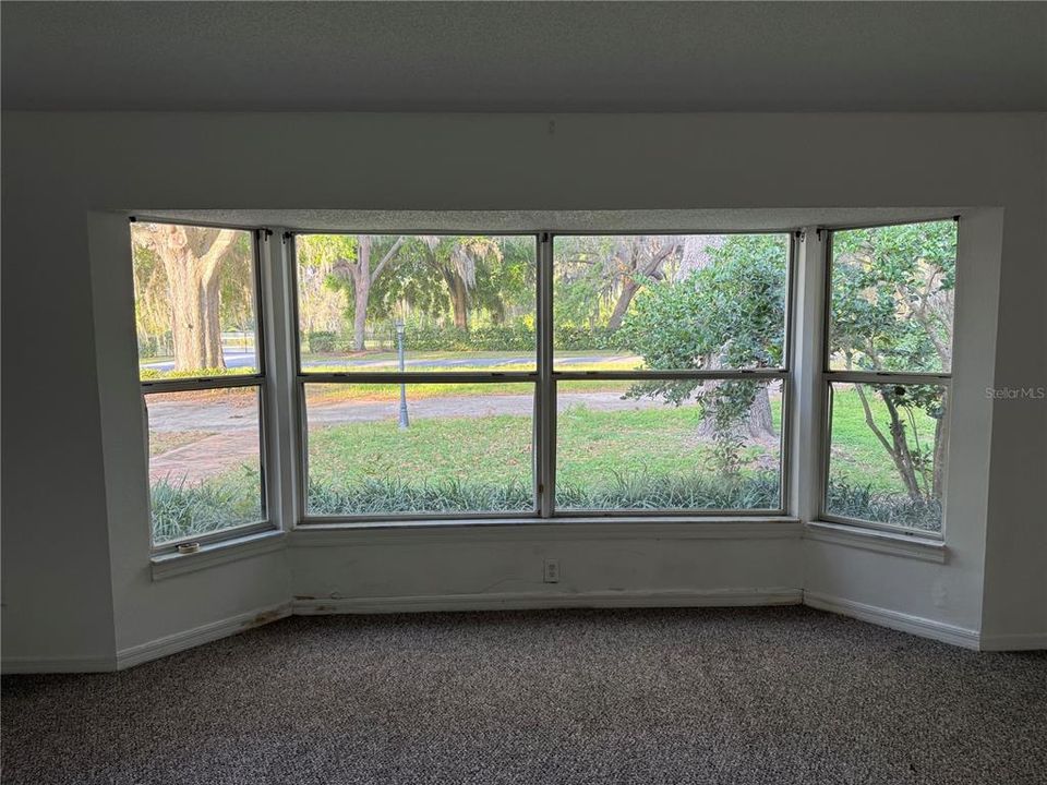 В аренду: $4,500 (4 спален, 2 ванн, 2588 Квадратных фут)