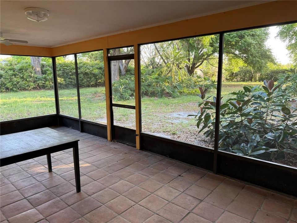 В аренду: $4,500 (4 спален, 2 ванн, 2588 Квадратных фут)